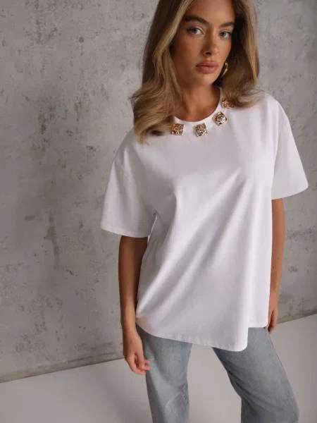 Oversizowy T-shirt z Bawełny Zdobiony Kwadratowymi Aplikacjami Evesilea biały