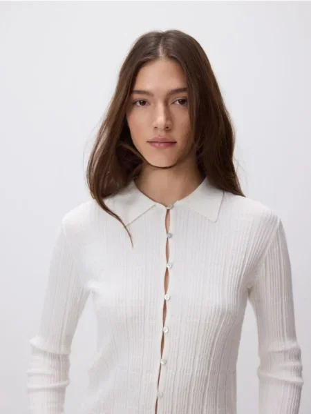 Reserved Cardigan cu guler crem