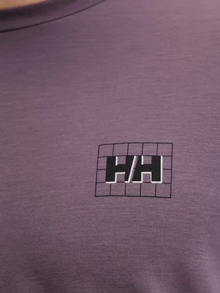 Лонгслив Helly Hansen с принтом фиолетовый