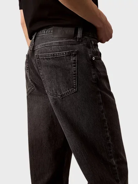 Прямые джинсы Calvin Klein Jeans черные