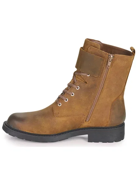 Pantofi Clarks din dantelă maro