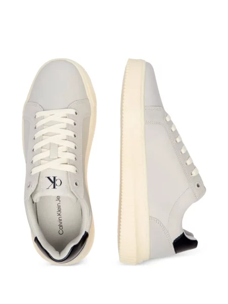 Tenisice Calvin Klein s vezicama s printom s čipkom siva