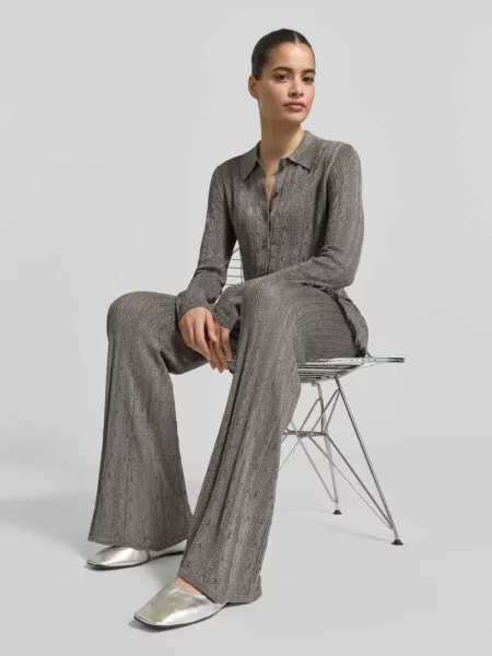 Spodnie dzianinowe o kroju relaxed fit z dodatkiem Jake*s Collection