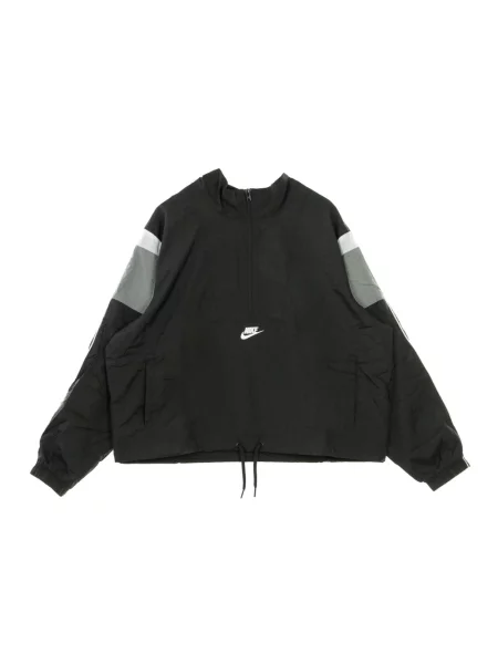 Lekka wiatrówka Nike czarna