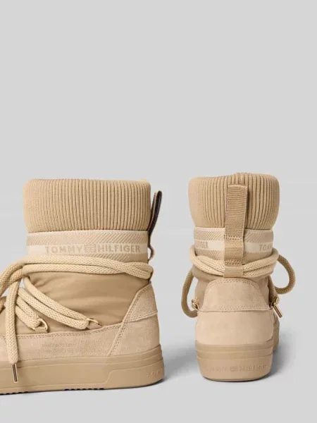 Kozaki z dodatkiem skóry Tommy Hilfiger beżowe