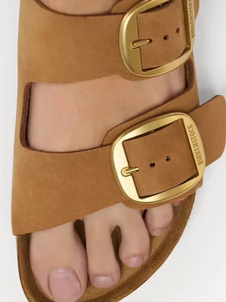 Кожаные шлепанцы Birkenstock с пряжкой