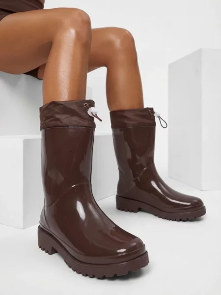 Ботуши Resti от лакирана кожа бяло