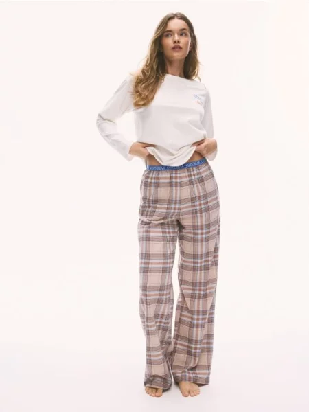 Reserved Pijama din două piese din nude