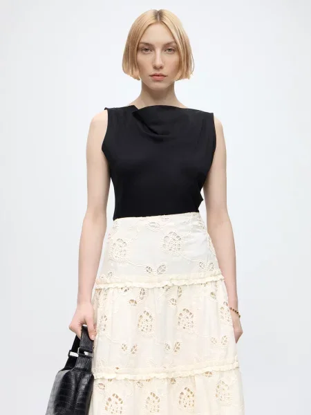 GUESS Sukňa LENORA EYELET svetlobéžová