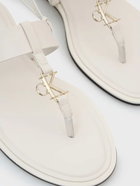 Кожаные босоножки Calvin Klein без каблука серые