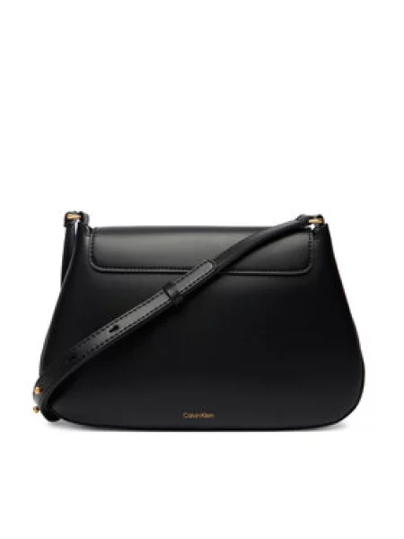 Calvin Klein Rankinė Hardware Flap Medium Crossbody juoda