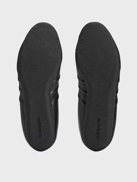 Кожаные повседневные кроссовки Adidas черные