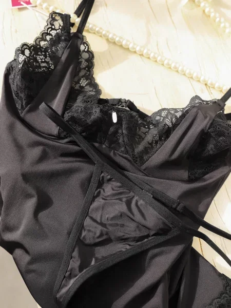 Эротическая сорочка с трусиками стринг Комплект_Obsessive_Bellastia_chemise чорна