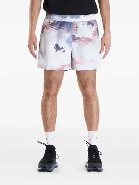 Pantaloni scurți Nike cu imprimeu geometric cu imagine din canvas negru