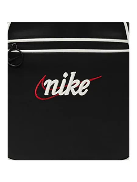 Tricou Nike scurt tricotate de costum negru