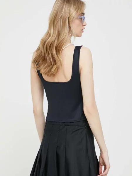 Top Abercrombie & Fitch černý