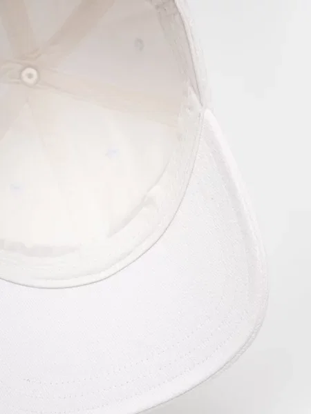 Czapka z daszkiem Emporio Armani klasyczna biała