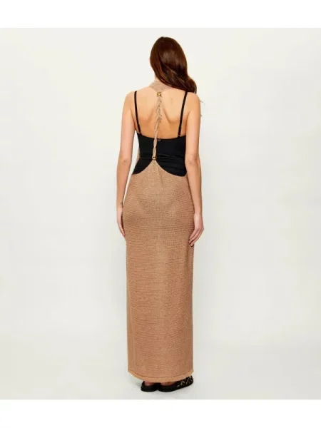 Elisabetta Franchi De in rochie bej