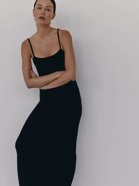 Сукня MUUV. JORDE maxi облягаюча чорний