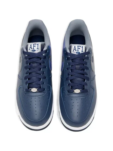 Pantaloni scurți Nike din piele de căprioară negru