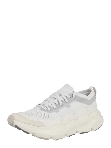 Sneakerși On