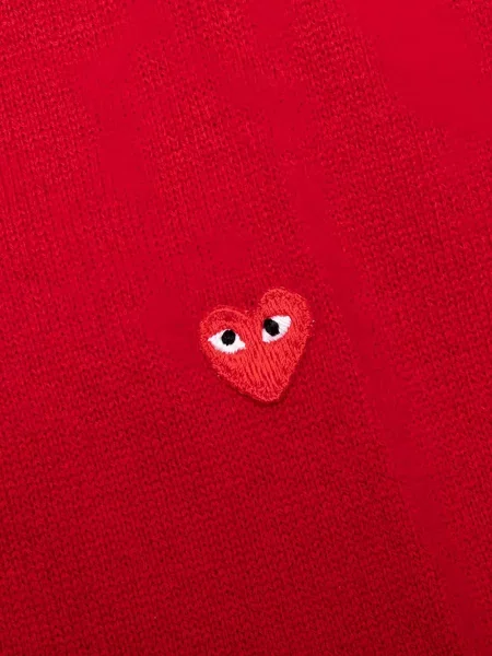Pulover Comme Des Garcons Play cu motiv cu inimi roșu