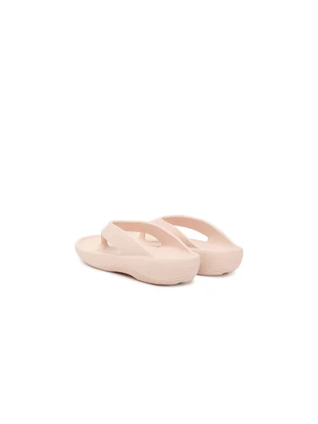 Žabky Crocs Mellow Flip béžová