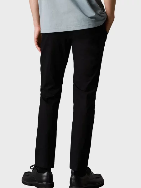 Завужені чіноси Calvin Klein Jeans чорні