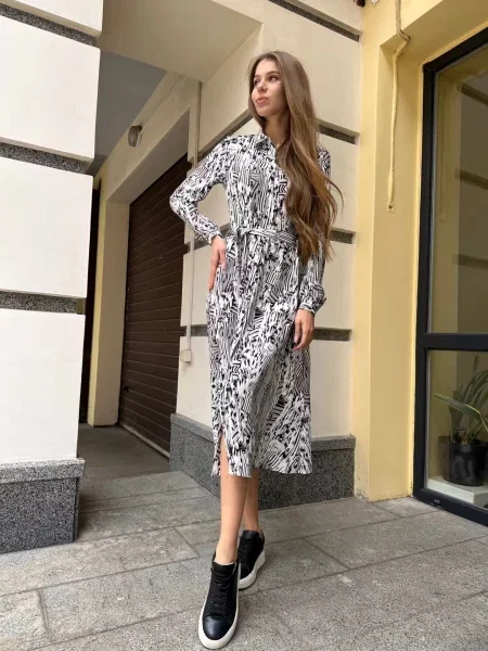 Сукня міді LadyLike чорний