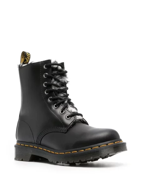Auliniai batai Dr. Martens juoda