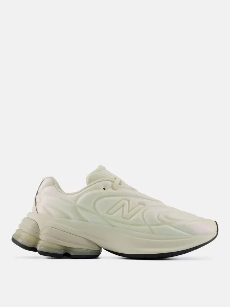 Кросівки New Balance бежеві