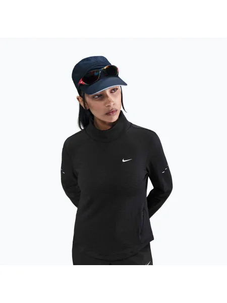 Спортивна футболка Nike чорна