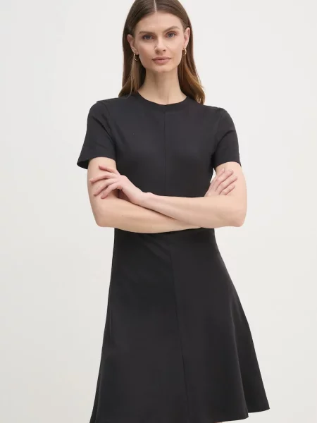 Рокля Tommy Hilfiger къса разкроена черно