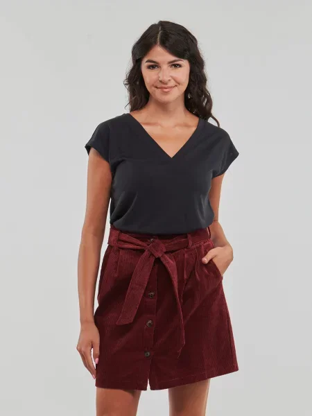 Modalni top Only s V-izrezom crna