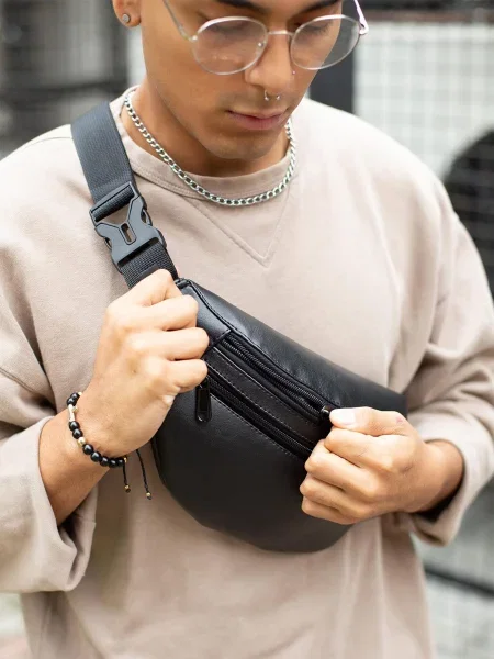 Кожаная поясная сумка Without черная