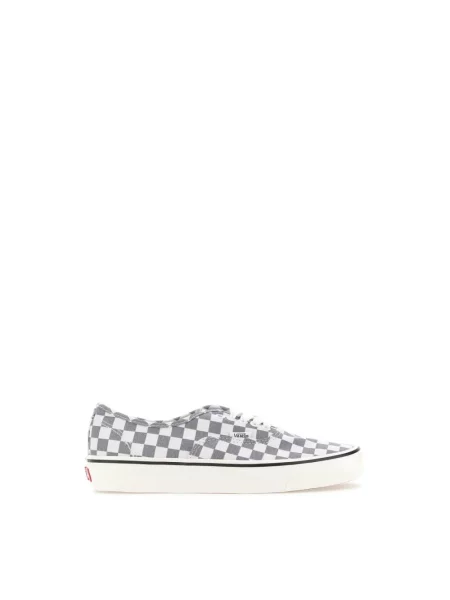 Sneakersy Vans w kratę na platformie