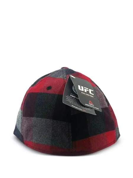 Șapcă Reebok în carouri de flanelă roșu