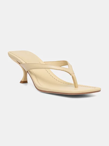 Кожаные вьетнамки Answear.lab