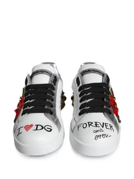 Δερμάτινα φλοράλ sneakers Dolce & Gabbana με καρφιά λευκό