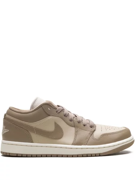Sneakerși Jordan
