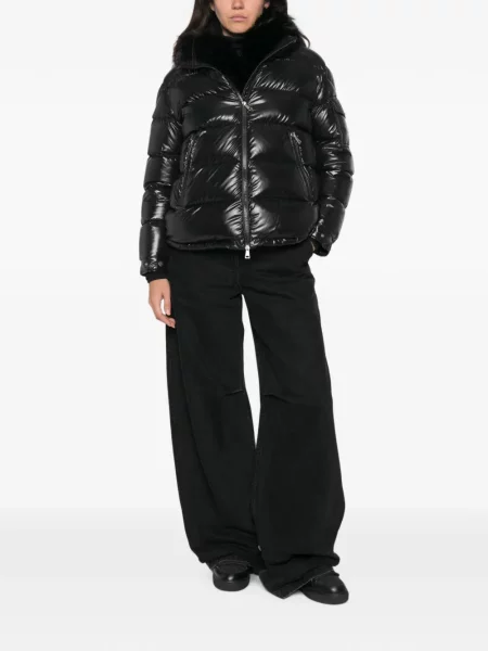 Matlasat geacă Moncler cu blană negru