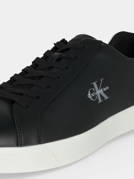 Calvin Klein Nízke tenisky sivá / čierna biela