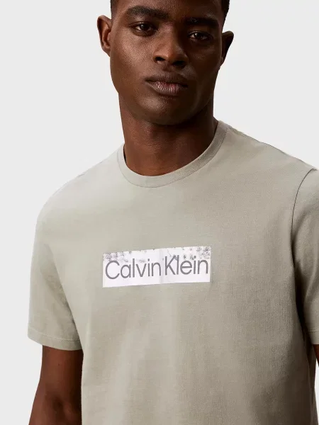 Футболка Calvin Klein мятного цвета