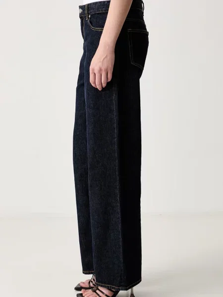 GANNI Izey jeansy straight