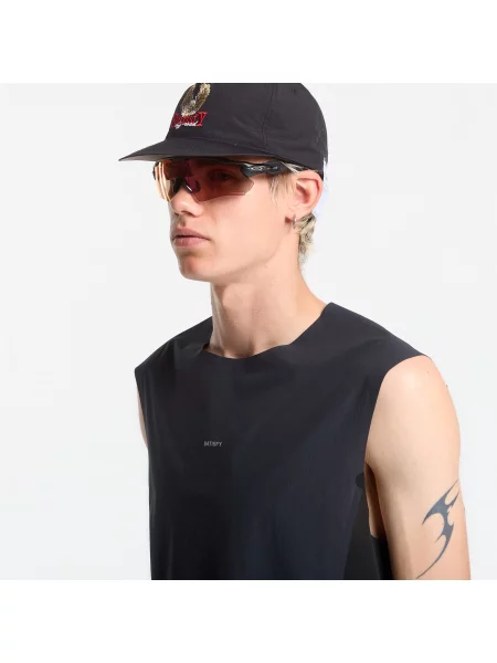 Orezané tričko Satisfy čierna