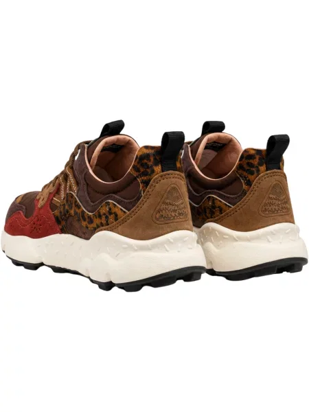 Pantofi Flower Mountain cu model floral maro