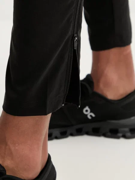 Штани для тренувань Puma Essential Woven