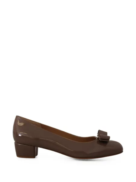 Pantofi cu toc Ferragamo cu funde maro