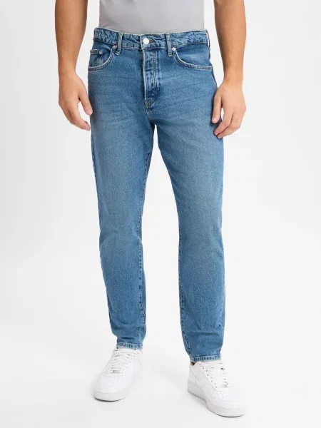 Jeansy o kroju tapered fit z mieszanki bawełny model ‘YOKE’ Only&sons niebieski