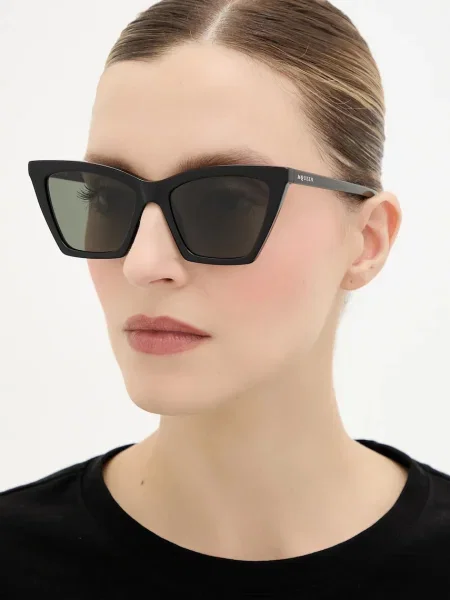 Alexander McQueen Slnečné okuliare čierna